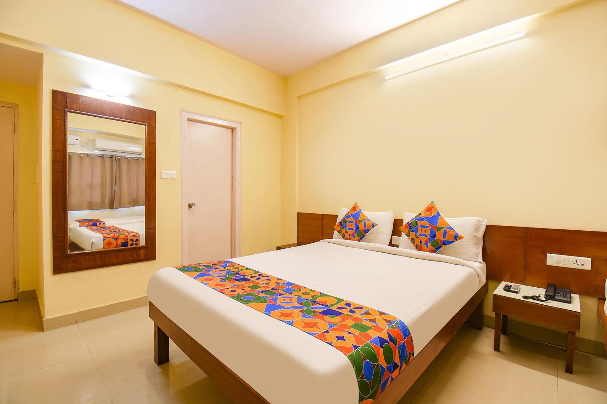 Fabhotel Prime Yash Residency - Nr Lonavala Railway Station Екстер'єр фото