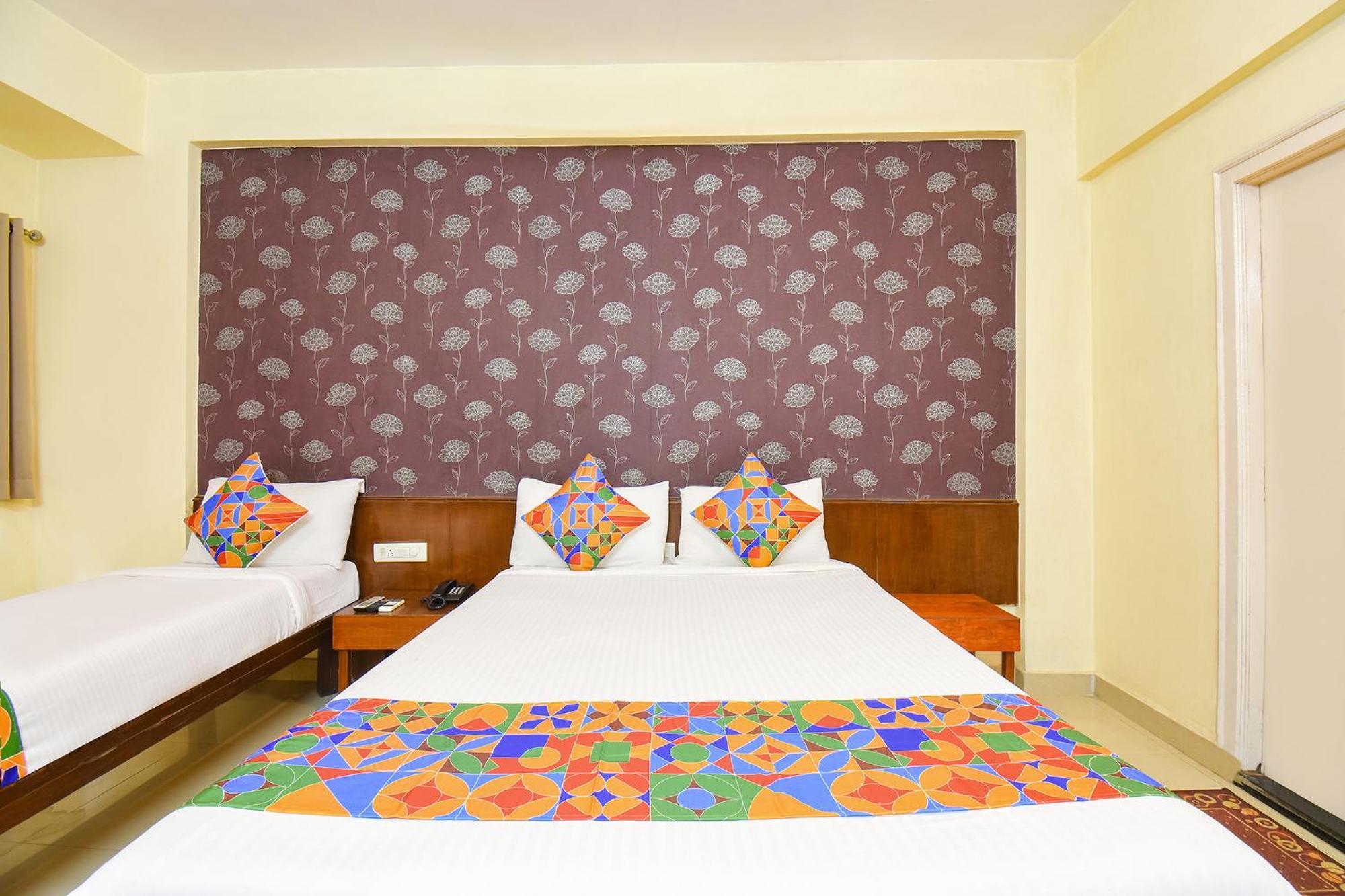 Fabhotel Prime Yash Residency - Nr Lonavala Railway Station Екстер'єр фото